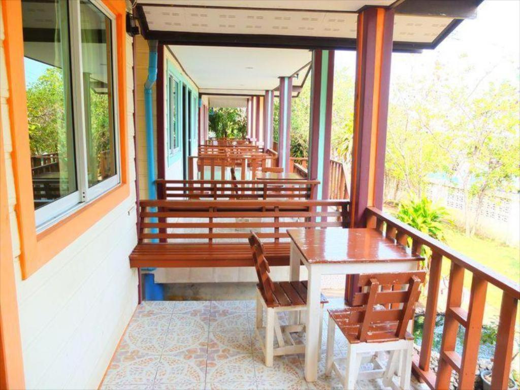 Kanchanaporn Resort Ko Lan Buitenkant foto