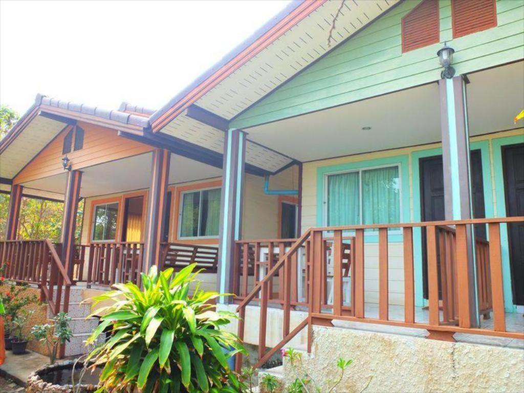 Kanchanaporn Resort Ko Lan Buitenkant foto