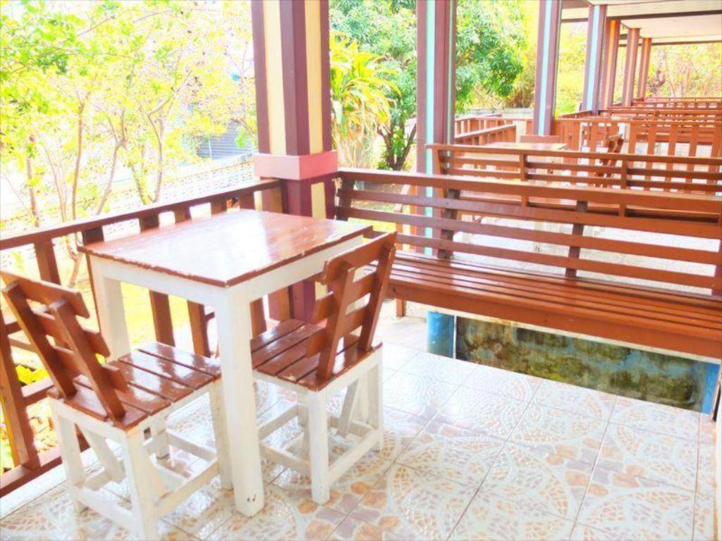 Kanchanaporn Resort Ko Lan Buitenkant foto