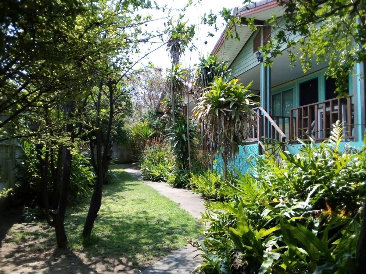 Kanchanaporn Resort Ko Lan Buitenkant foto