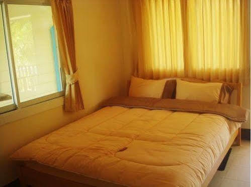 Kanchanaporn Resort Ko Lan Buitenkant foto